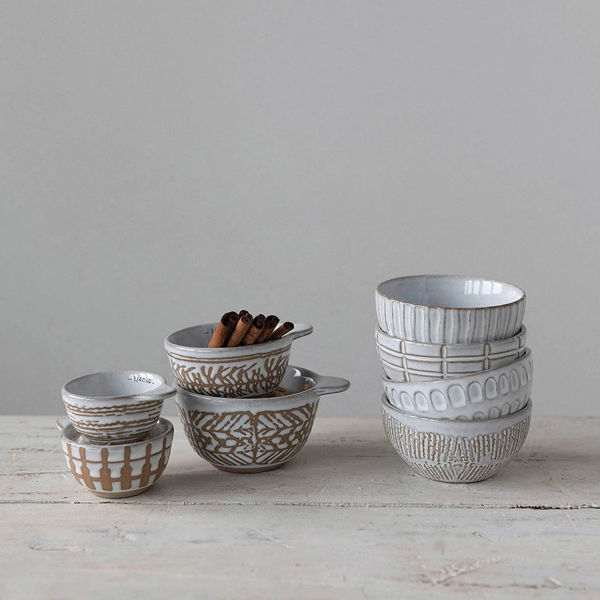 White Stoneware Measuring Cups, Set of 4 L63732