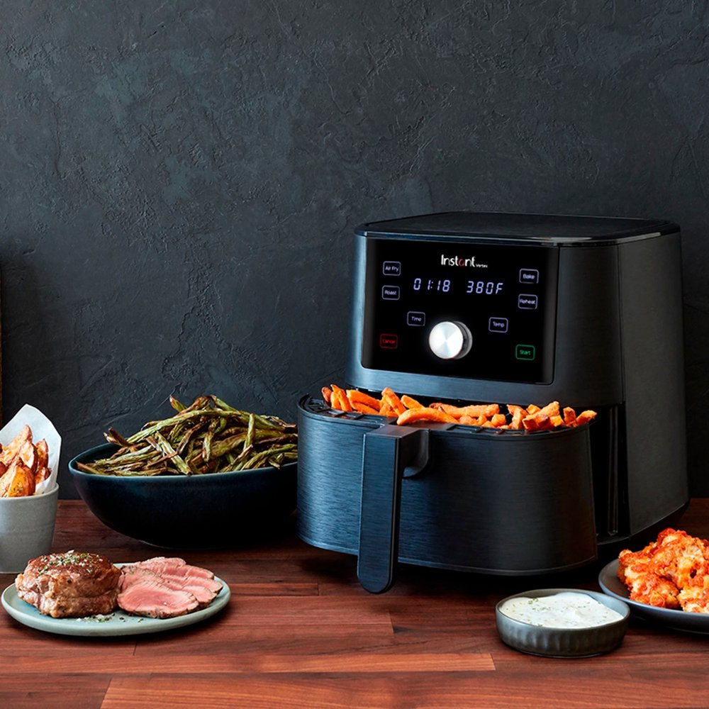 6 Quart 4-in-1 Air Fryer Oven Black M142874