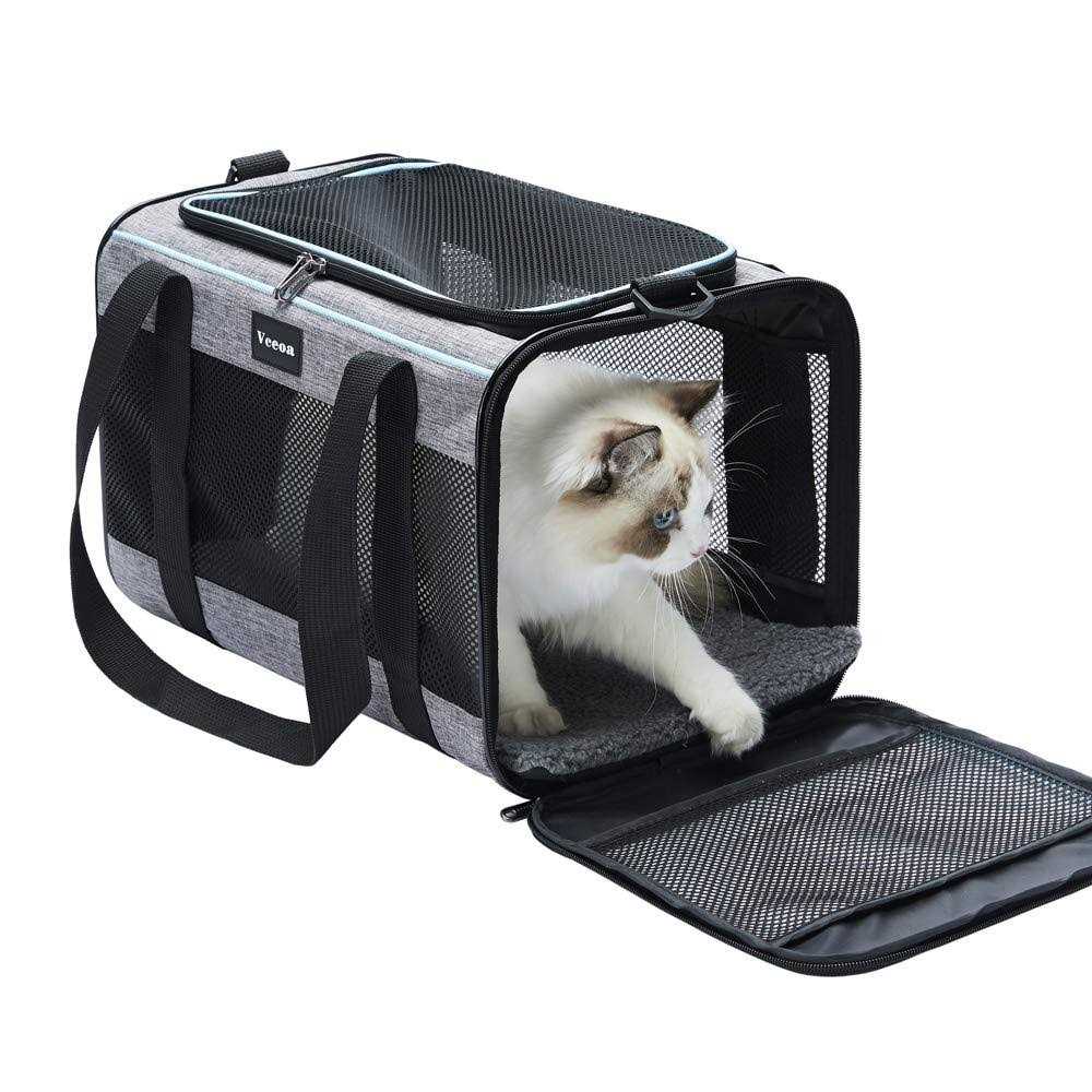 Soft-Sided Pet Carrier J896