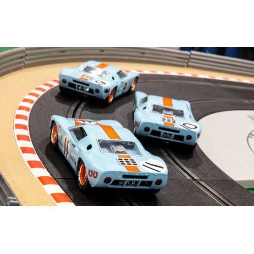 Ford GT40 LeMans 1968 Triple Pack R6778