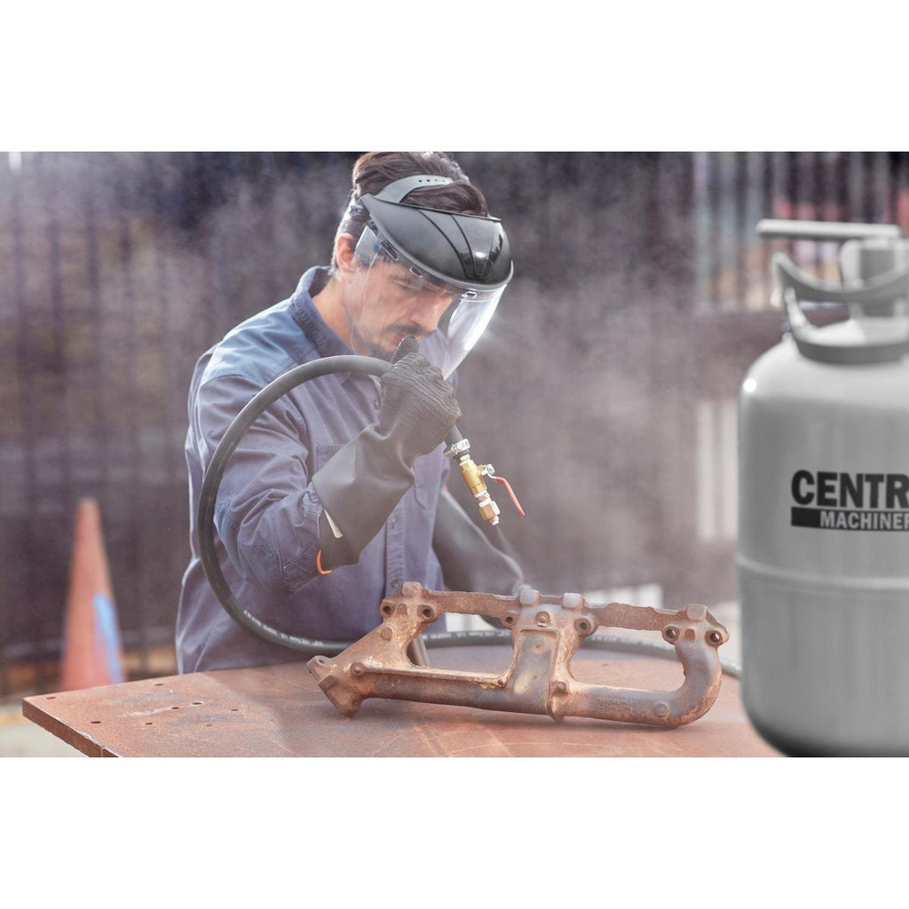 20 lb. Pressurized Abrasive Blaster Y181
