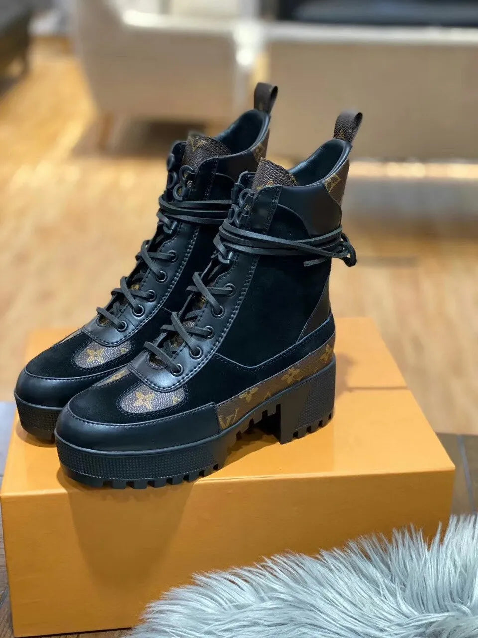 Black Patent Desert Boot C8170