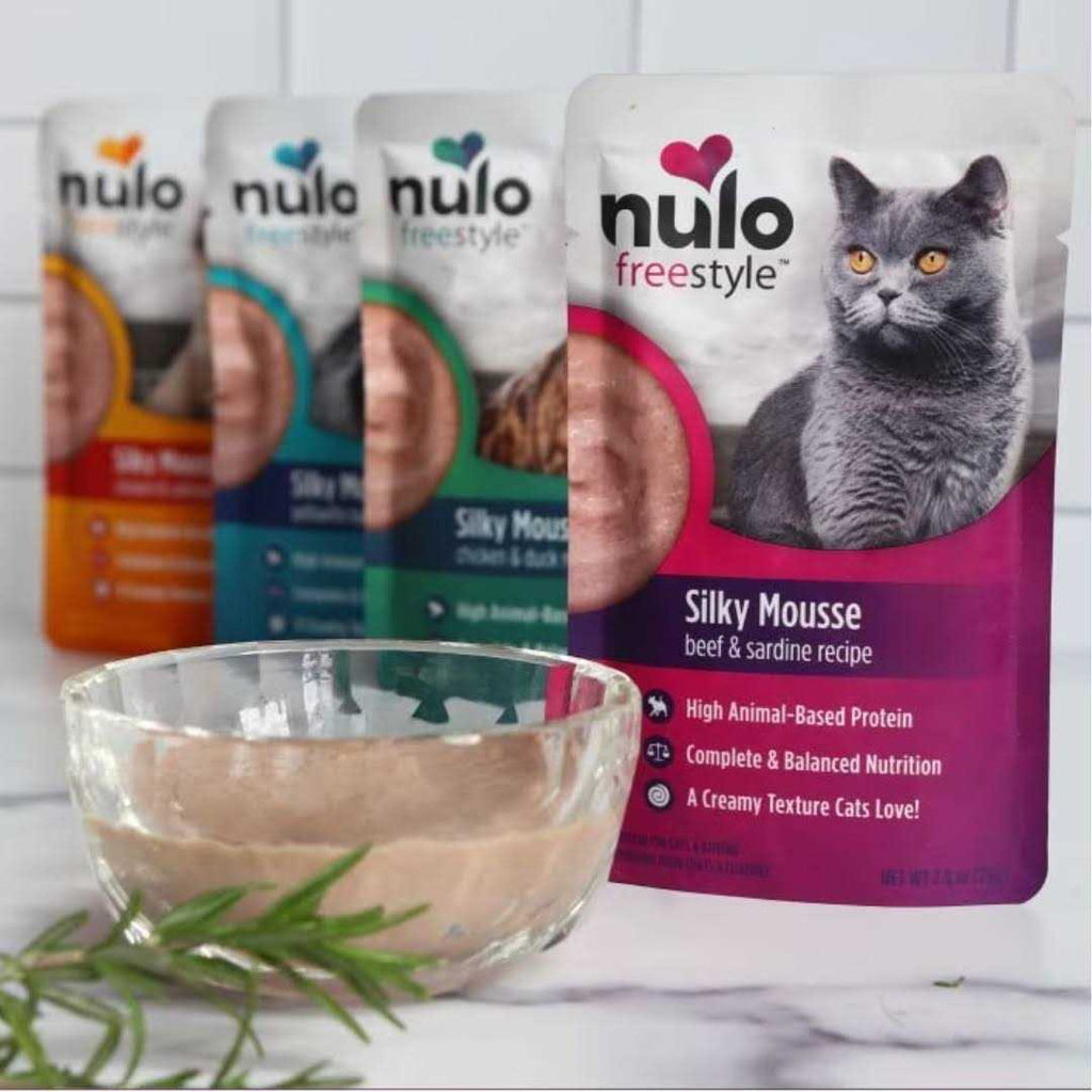 2.8 oz Chicken Cat Wet Food C588