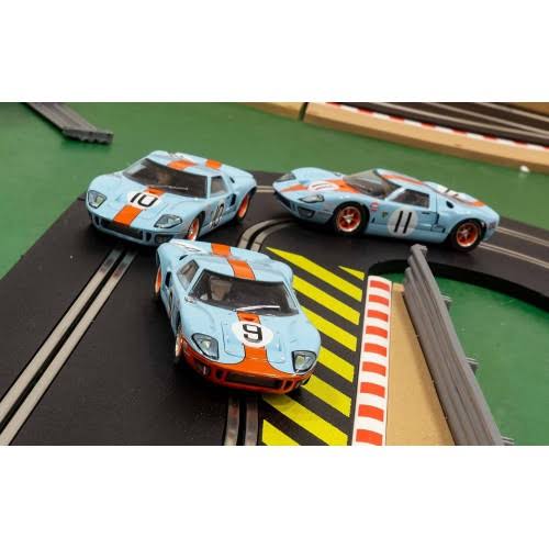 Ford GT40 LeMans 1968 Triple Pack R6778