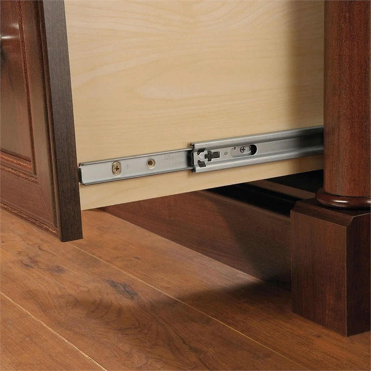 Contemporary Wood Computer Desk with Hutch F87418