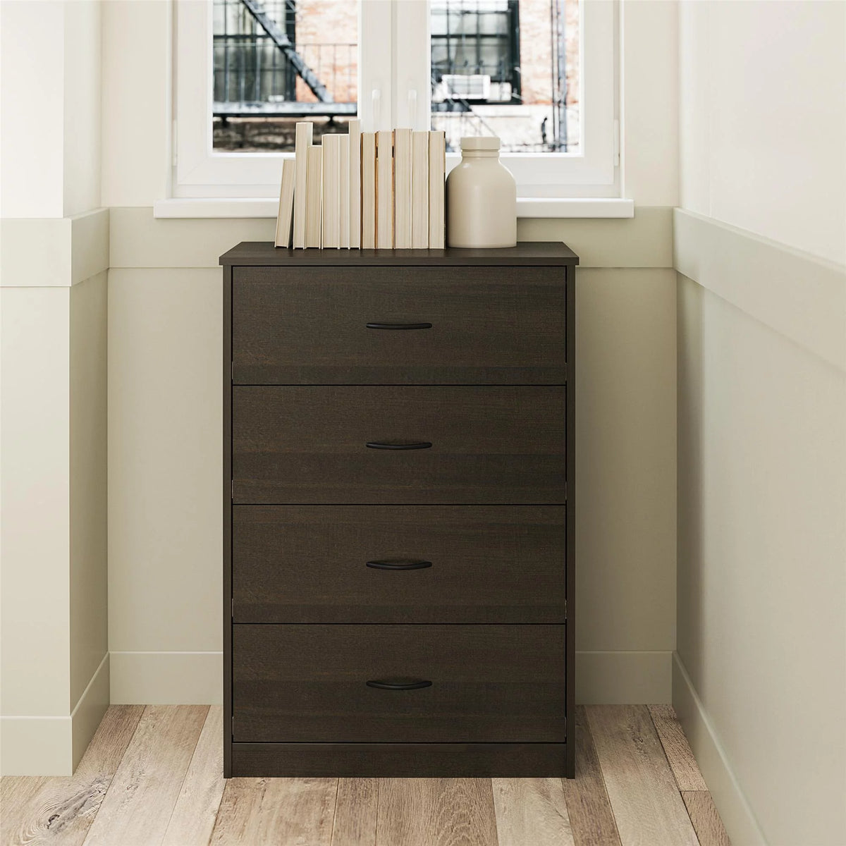 Black Oak 4 Drawer Dresser O17028