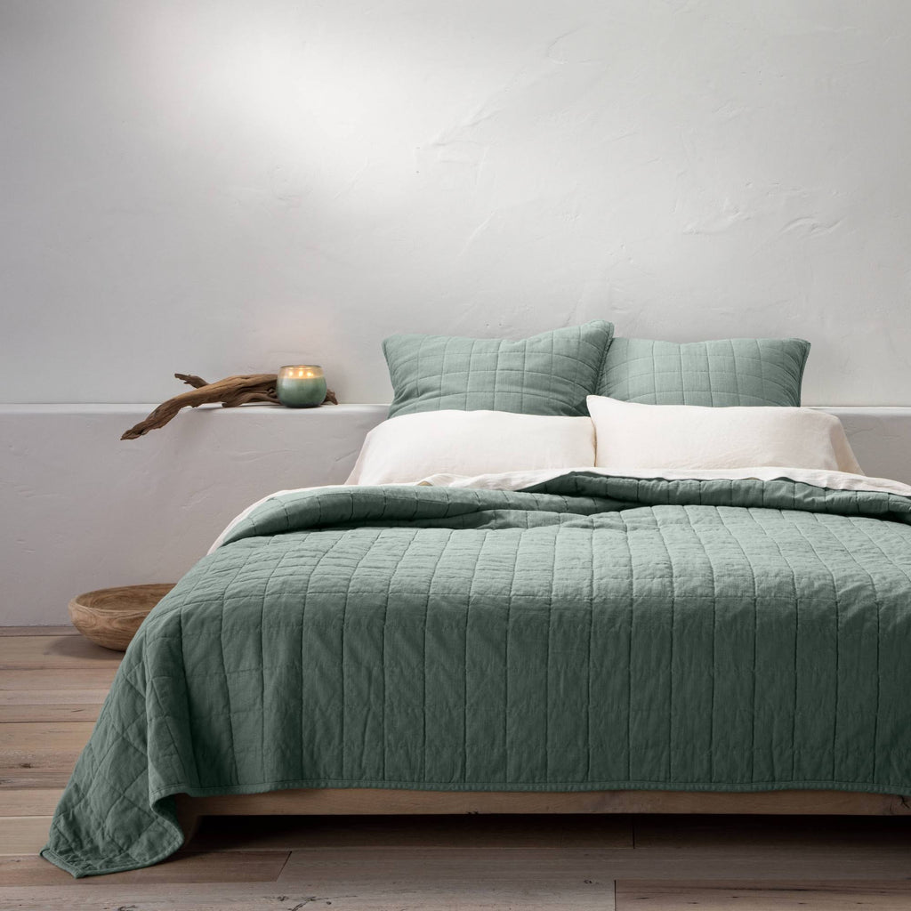 Full/Queen Heavyweight Linen Blend Quilt Sage Green Y603