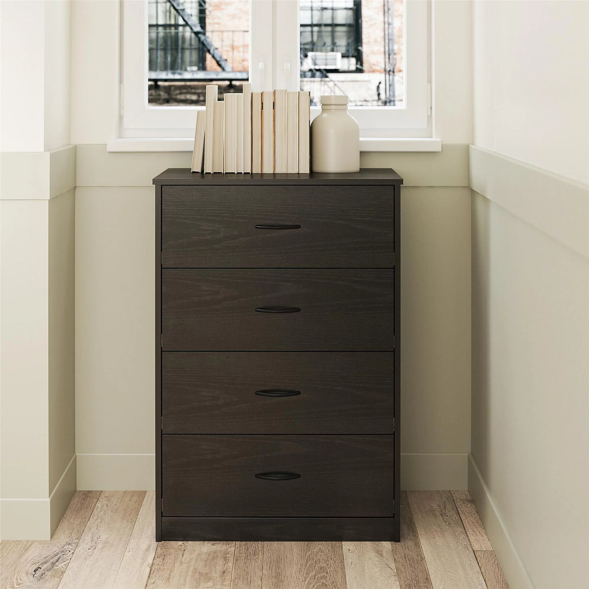 Black Oak 4 Drawer Dresser O17028