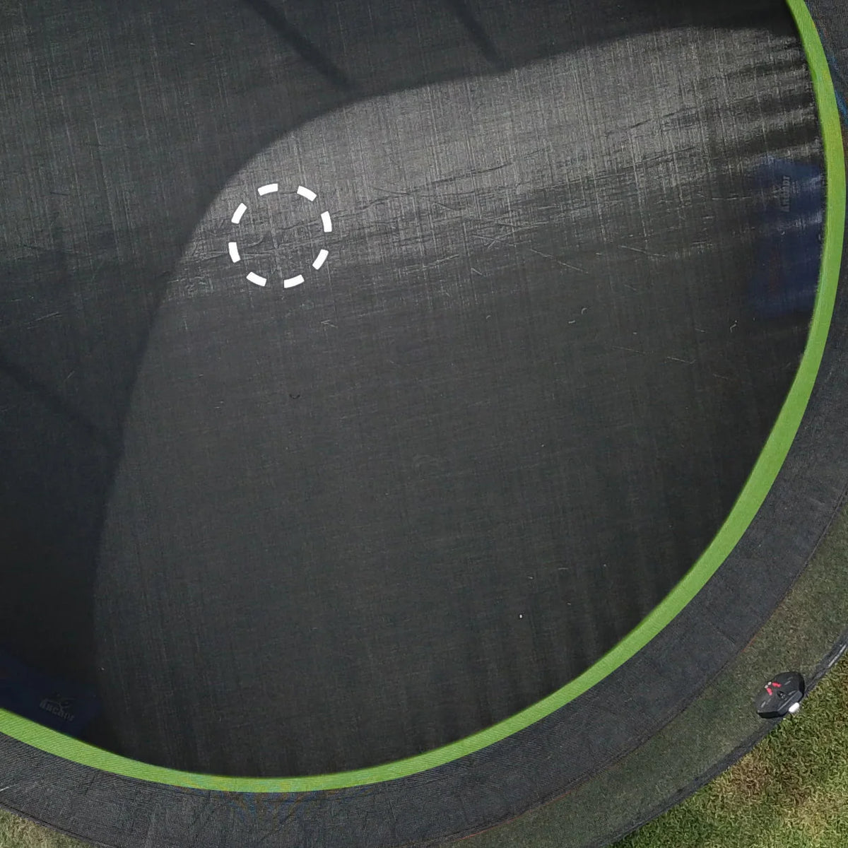14ft Trampoline with Enclosure R2583